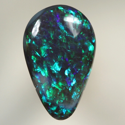 SOLID BLACK OPAL Bright greens in 3D